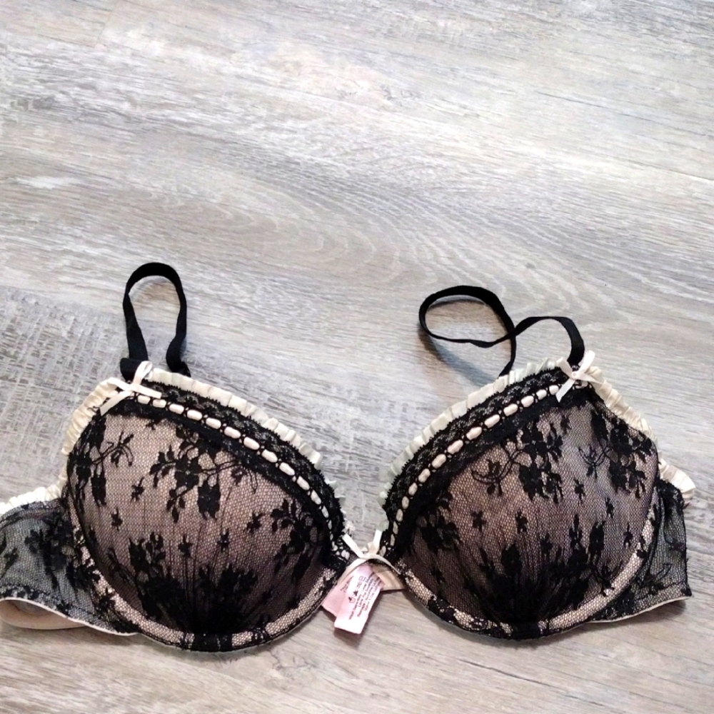 Victoria's Secret Sexy Little Things Lace Bra 34B